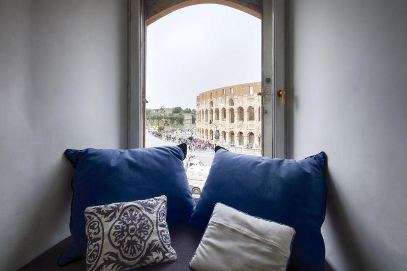 Ht N°9 Colosseo Рим Екстериор снимка