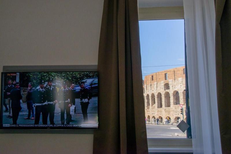 Ht N°9 Colosseo Рим Екстериор снимка
